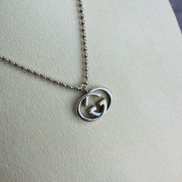 Gucci Interlocking Sterling Silver Pendant Necklace - Picture 3 of 5